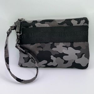 Steve Madden Wristlet